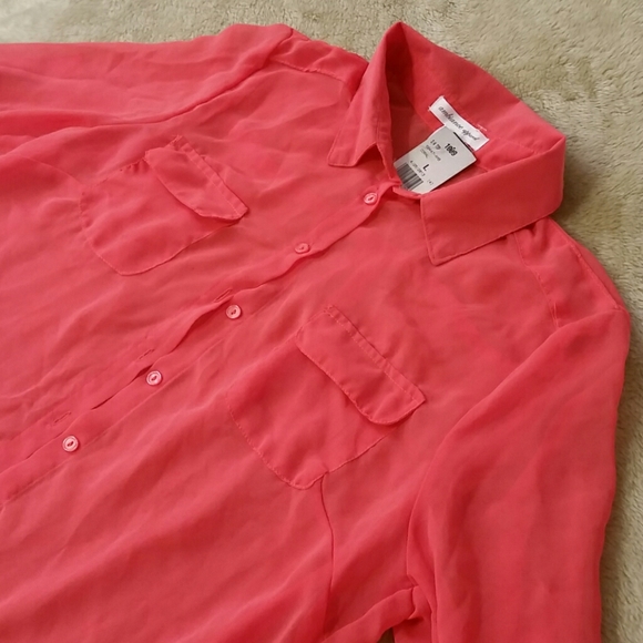 Blouses, T-shirts & Tanks 10-bundle - Picture 7 of 8